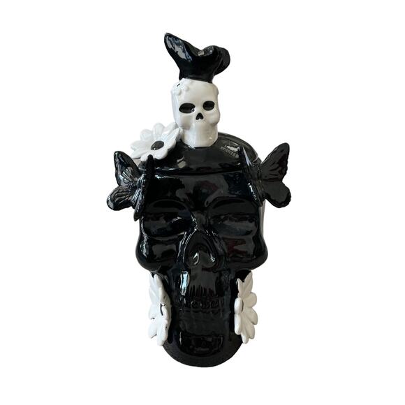 Halloween Skull Cookie Jar Canister w/ Lid Hand Painted Black White Spooky NEW - Picture 14 of 16